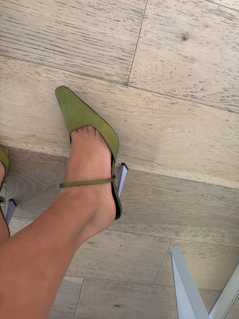 Saint Laurent Olive Green Pointed Slingback Pumps - Picture 5 of 5